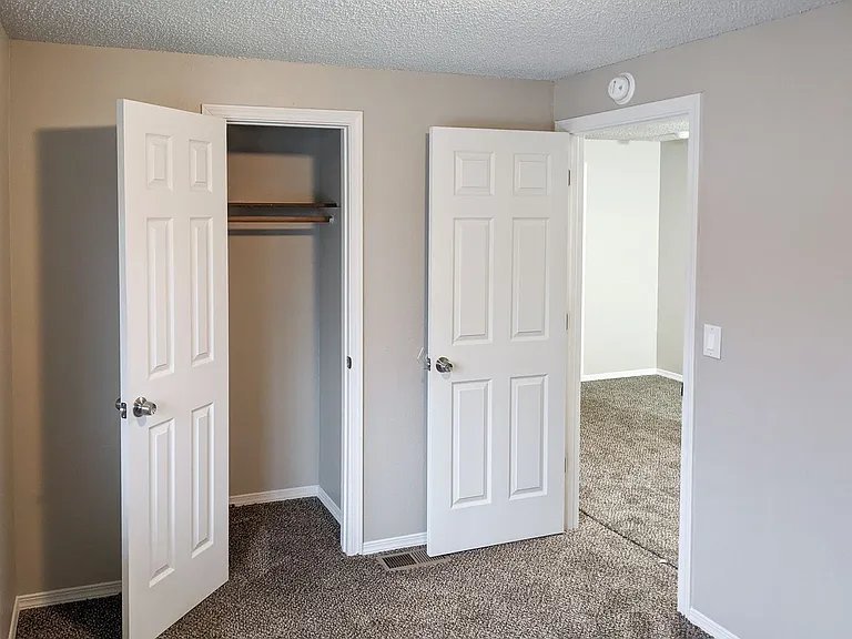 1543-1611 Salishan St SE — Photo 37