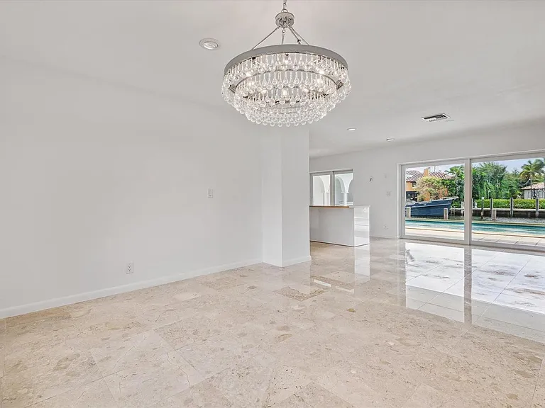 40 Isla Bahia Dr — Photo 3