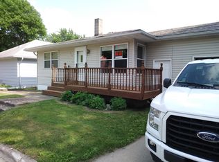 215 6th St, Lake View, IA 51450