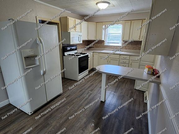 4th image of 6846 Illinois Ave