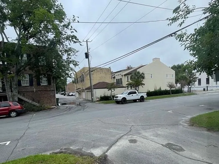 112 Houston St — Photo 27