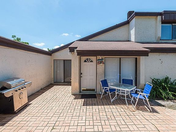 2nd image of 2055 Sunset Point Rd APT 4001