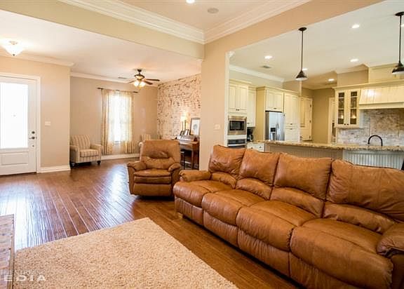 4th image of 118 Heartland Ct