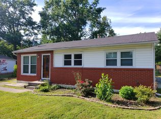 6105 Theiler Ln, Louisville, KY 40229