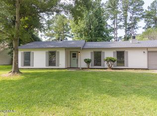 3017 Roanoke Ave, New Bern, NC 28562