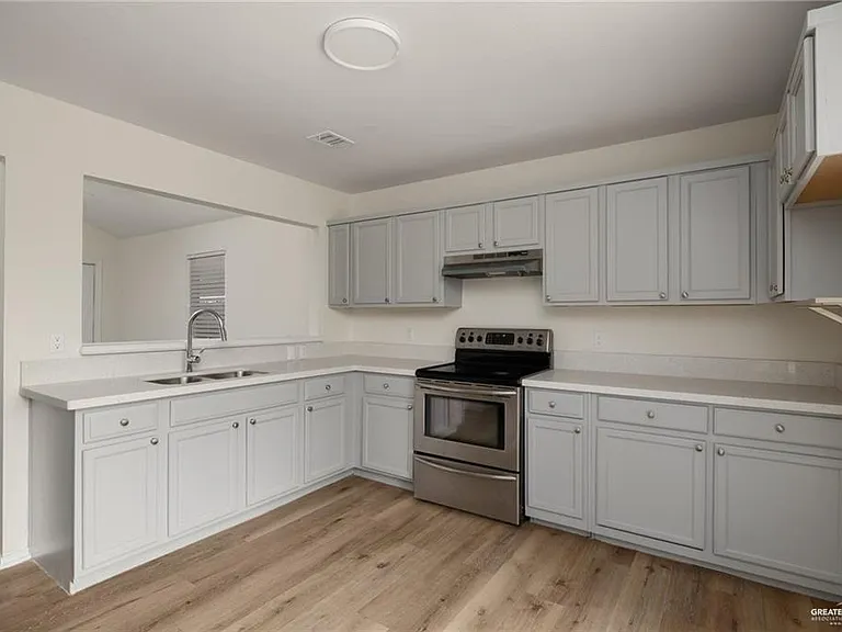 3503 San Esteban St — Photo 3