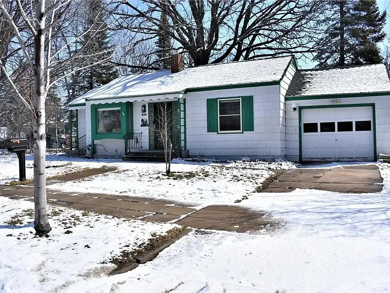 803 Maple St — Photo 3