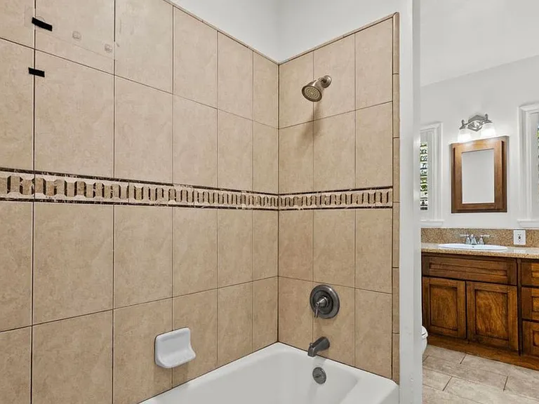 24364 Arcadia St — Photo 19