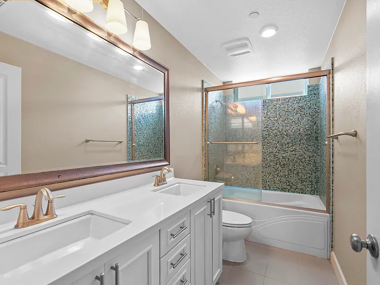 3036 Valley Of Hearts Delight Pl — Photo 18