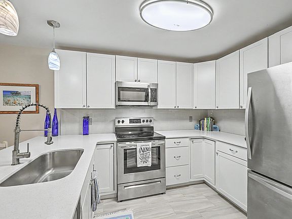 3rd image of 1713 Greystone Blvd APT 35