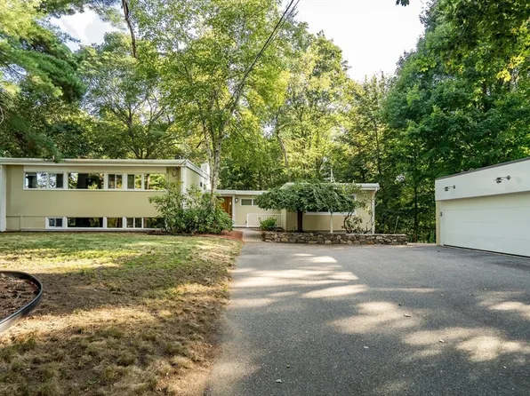 464 Concord Ave, Lexington, MA 02421