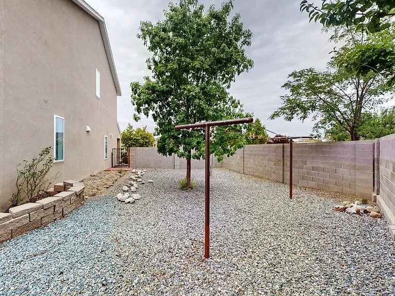 10600 Calle Gandia NW — Photo 28