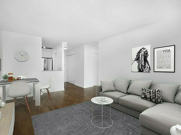 4th image of 420 W 42nd St Ph C