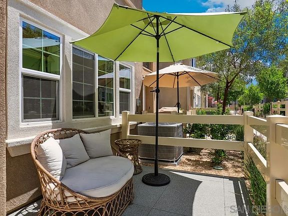 4th image of 28393 Oriole Way #806