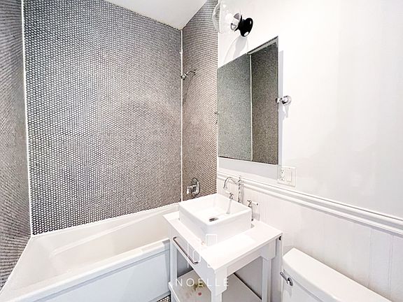 3rd image of 858 Hancock St #3L-B