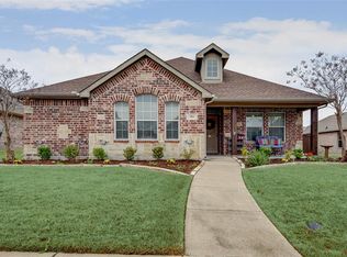 304 Regal Ct, Royse City, TX 75189
