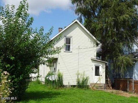 2nd image of 1521 Napoleon St