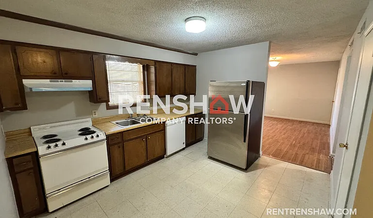 102 Kay Dr #2 — Photo 3