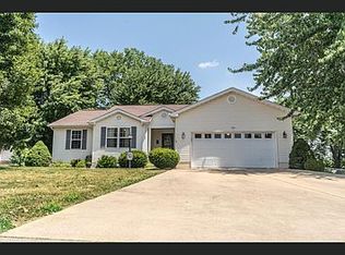 106 Ray Lee Dr, Park Hills, MO 63601