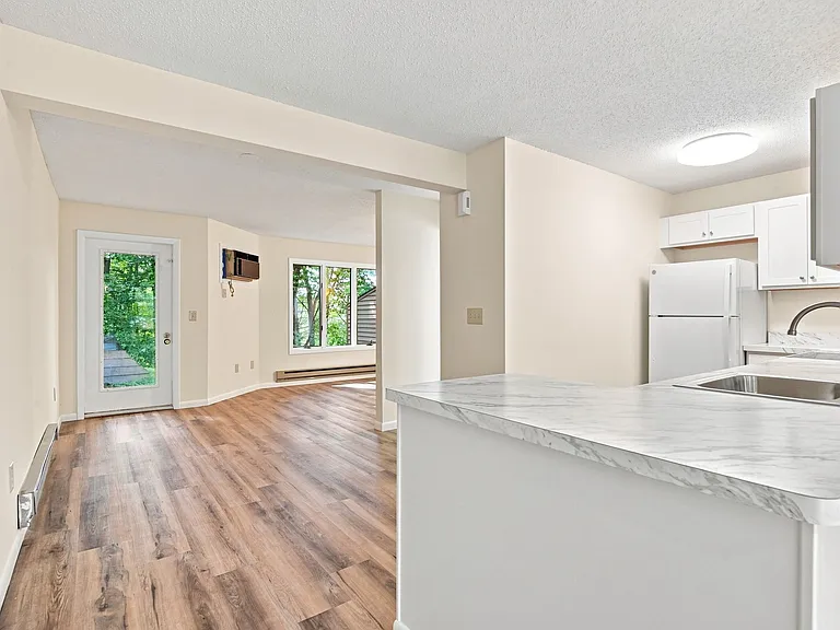 44 Tolland Ave #20 — Photo 10