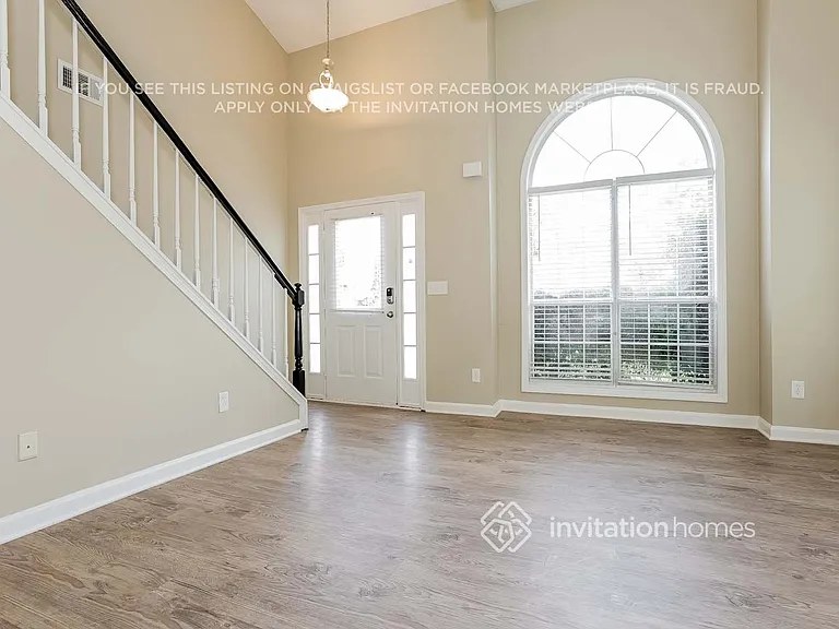 1510 Arbour Glenn Dr — Photo 4