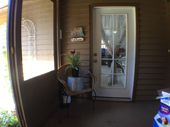 Entrance to MIL apt 
