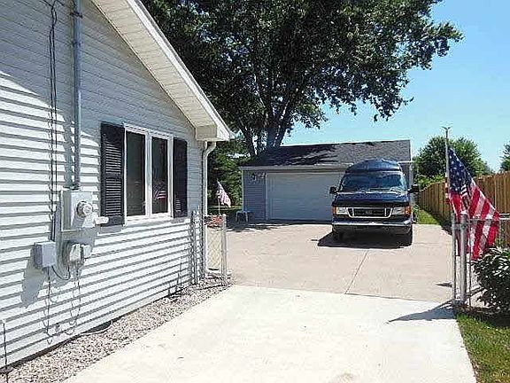 3rd image of 7494 Wilfred Dr