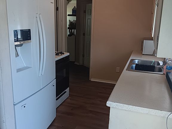 5th image of 312 N Lagrave St #1