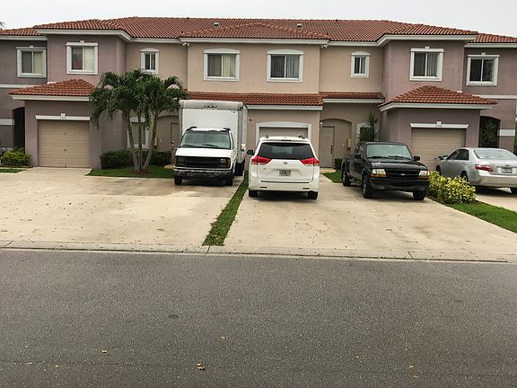 4th image of 2538 NW 92nd Ave #3