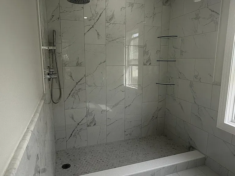 Luxurious Primary Bathroom-just renovated