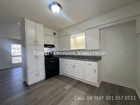 2nd image of 29 Rugby Dr