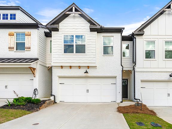 2nd image of 122 Auburn Valley Way