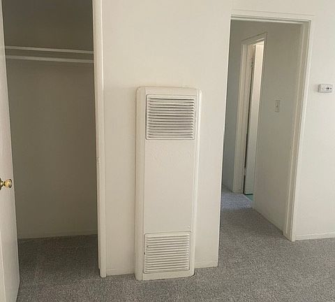2nd image of 1412 22nd St #7