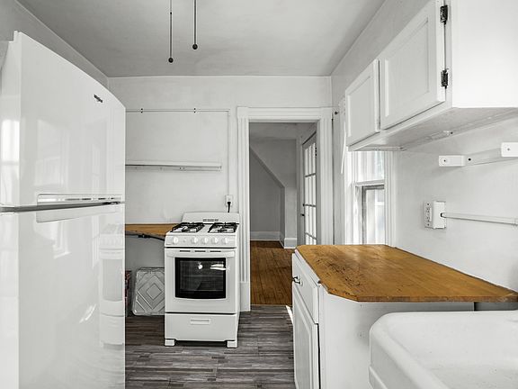 5th image of 281X Garfield Ave S #2