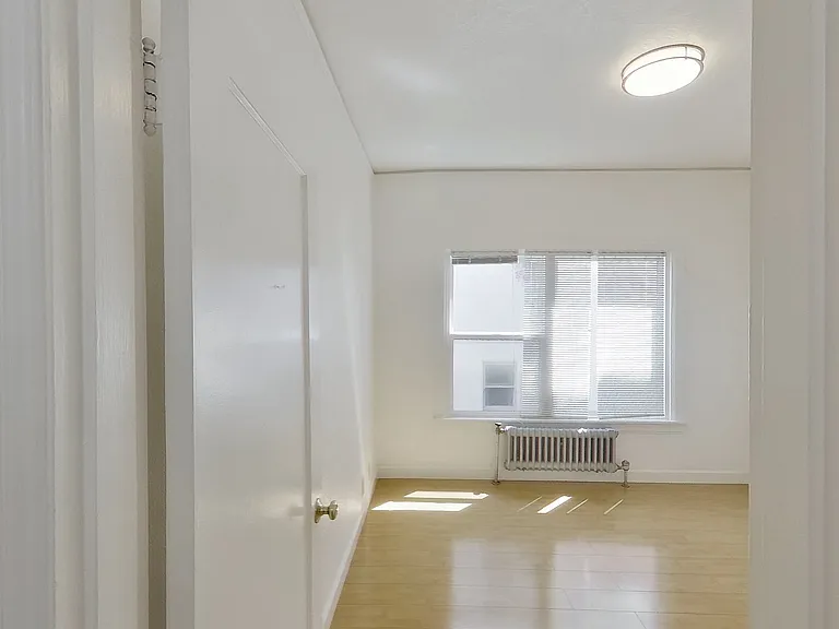 2644 Dwight Way — Photo 11
