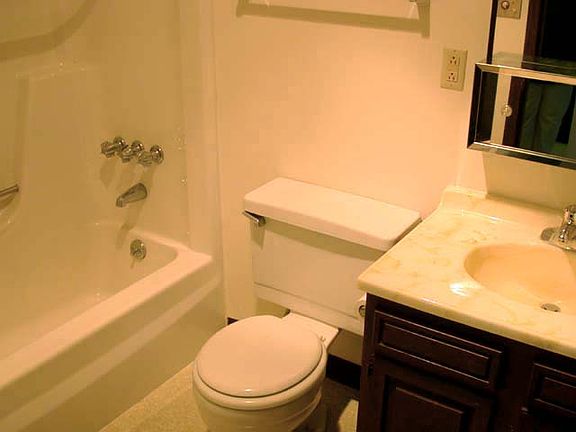 4th image of 707 W Main St #20659475