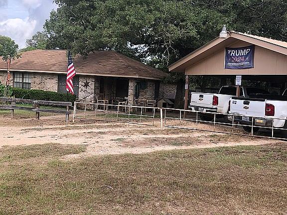 3rd image of 1229 County Road 143