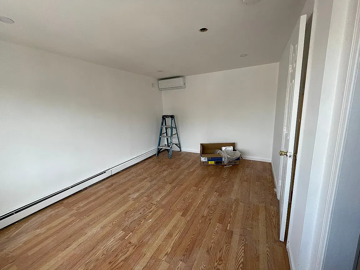 3 bed, 1000 sqft, $2,295 — Photo 4