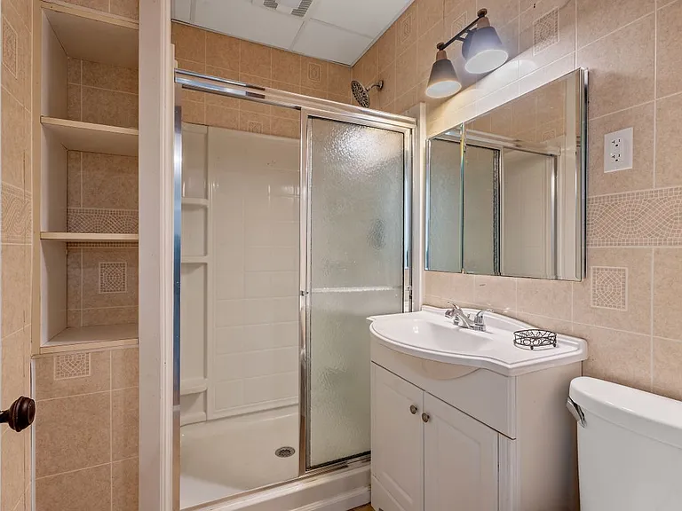 818 Maryland Ave — Photo 26