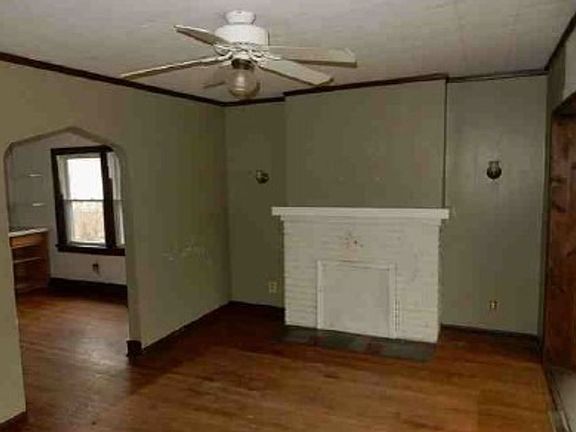 Additional Living Room