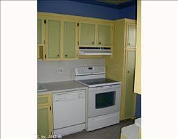 4th image of 20 Yacht Club Dr APT 205