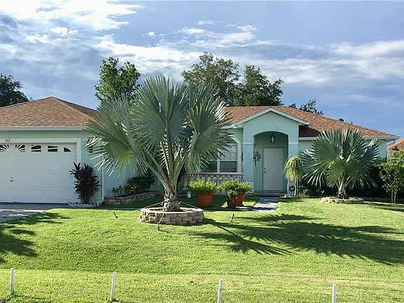 2nd image of 107 Aurora Ln