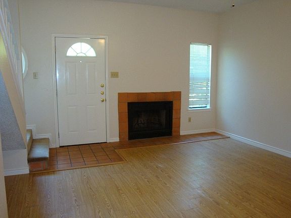 3rd image of 706 W Lynn St APT C