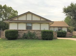 2012 N Forest Park St, Derby, KS 67037