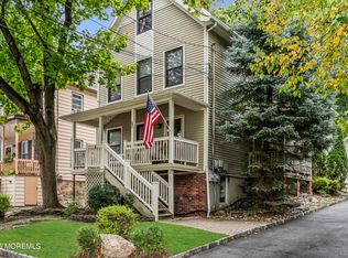 34 Phoenix Ave, Morristown, NJ 07960