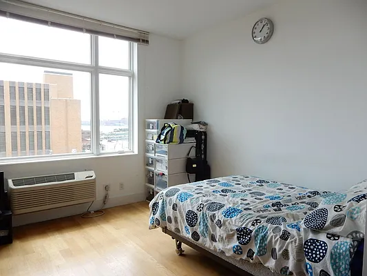 Rented by Starts New York Realty LLC | media 33