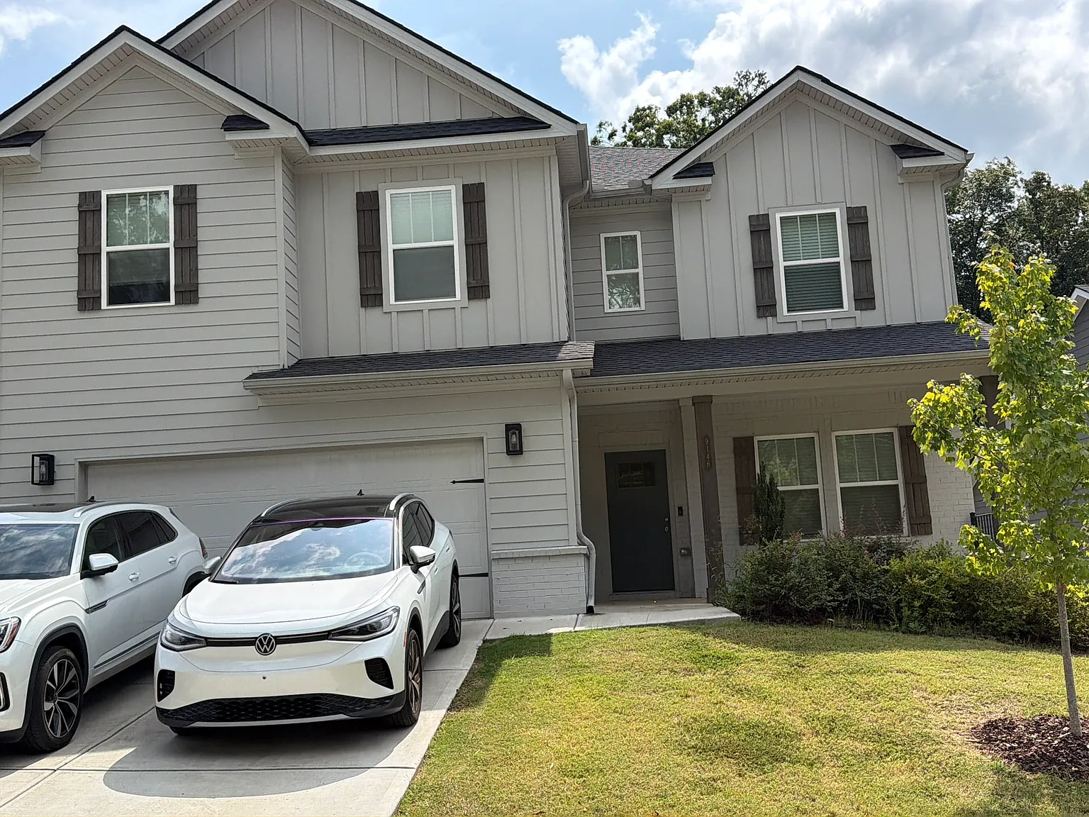 5 bed, 3250 sqft, $3,375 — Photo 2