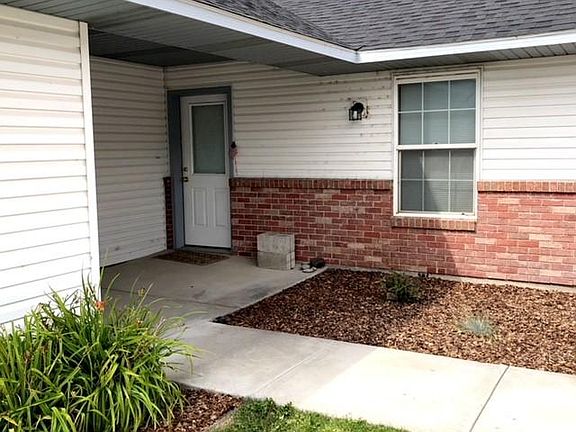 2nd image of 2851 E Chasewood Dr