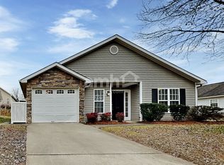 176 Cameron Way Cir, Winston Salem, NC 27103