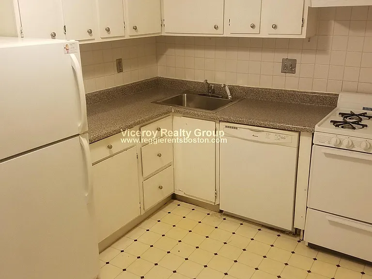 679 Massachusetts Ave #1 — Photo 4